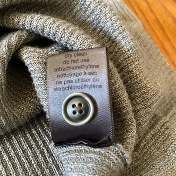 John Varvatos Linen Gray HenleyLightweight Knit Sweater